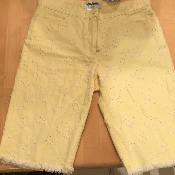 SOLD Chanel shorts! *Authentic* yellow cut off’s - Picture 4 of 7